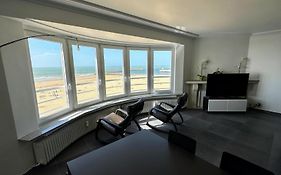 Oostende zeezicht Majestic 6